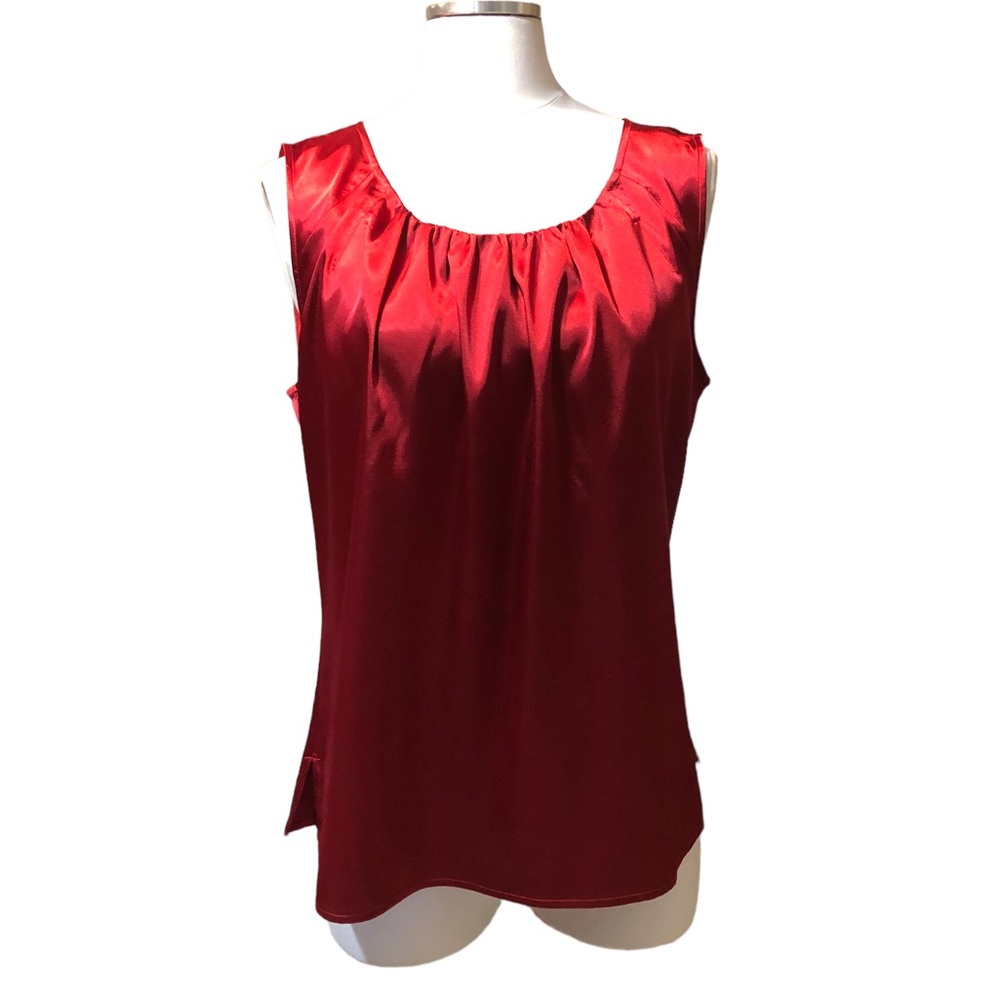 CHICO’S Red Satin Sleeveless Blouse Camisole Gathered Round Neckline